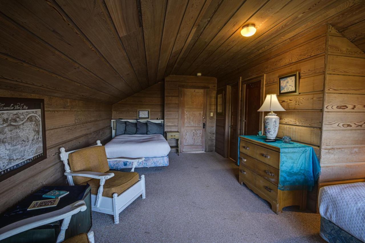 The Captains Quarters Fort Bragg Exterior foto