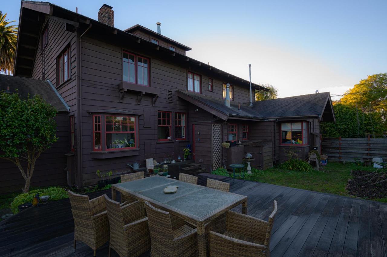 The Captains Quarters Fort Bragg Exterior foto
